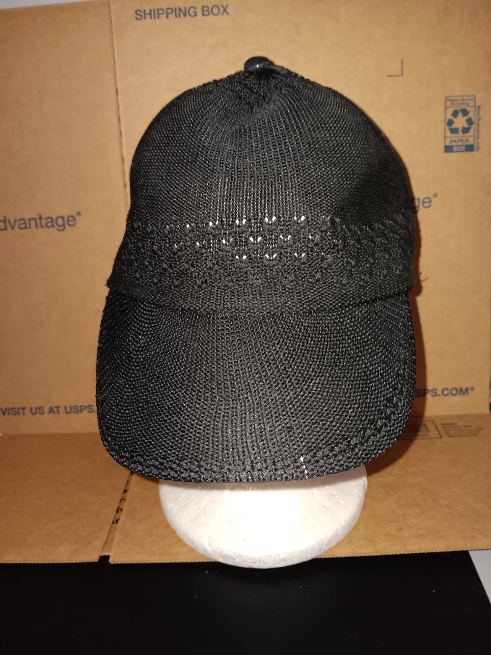 Black Women's Knit Baseball Cap - Stylish Sun Hat